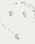 Aurielle™ Gold & Pearl Set