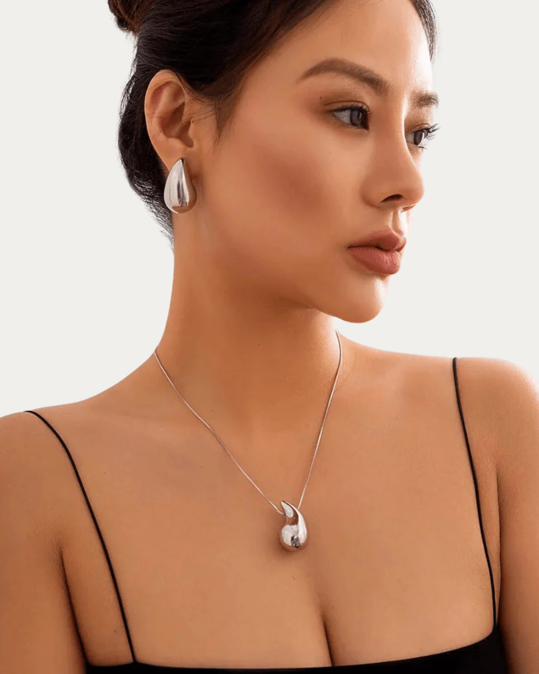 Aurielle™ Gold & Pearl Set