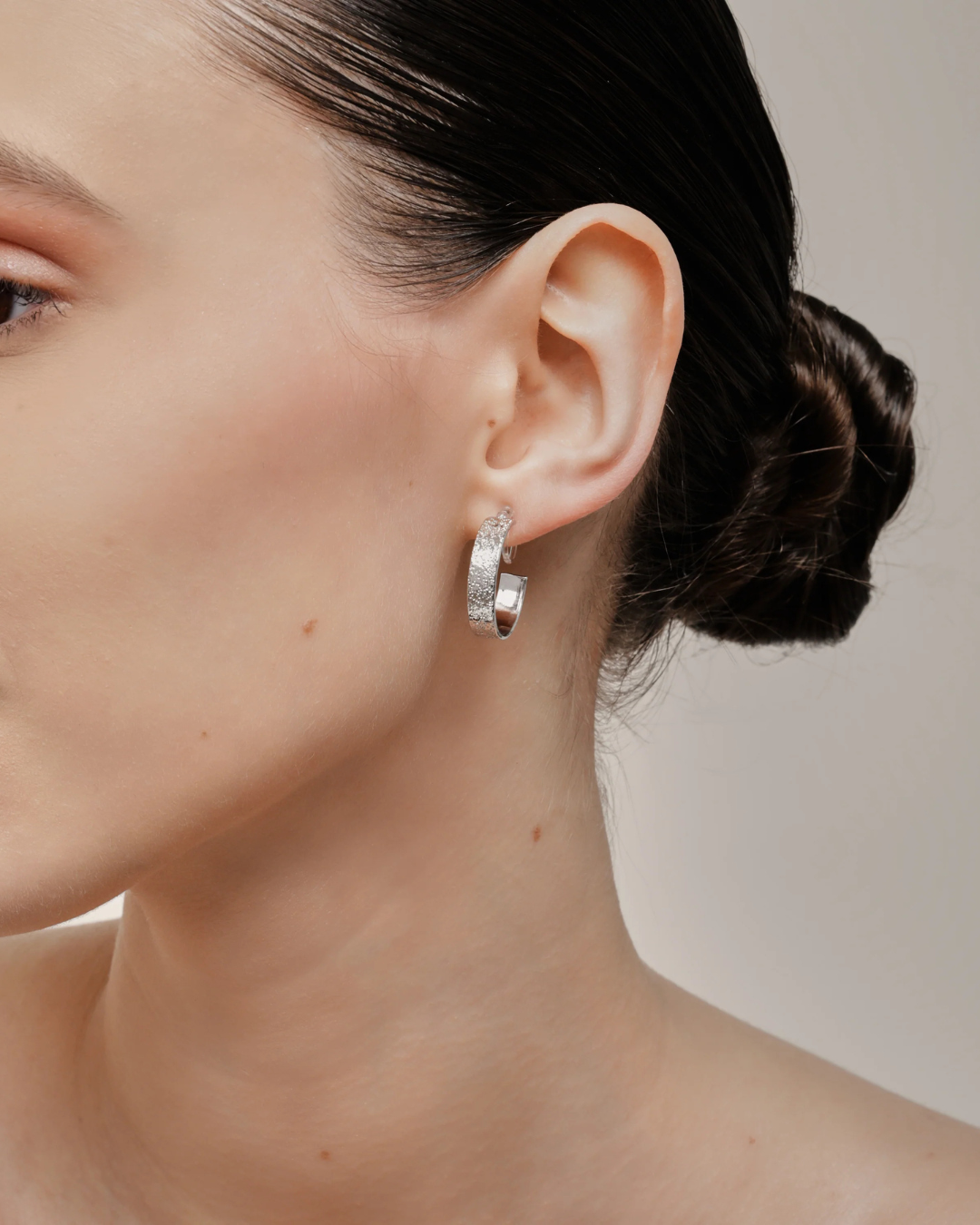 Lunara™ Textured Clip Hoops