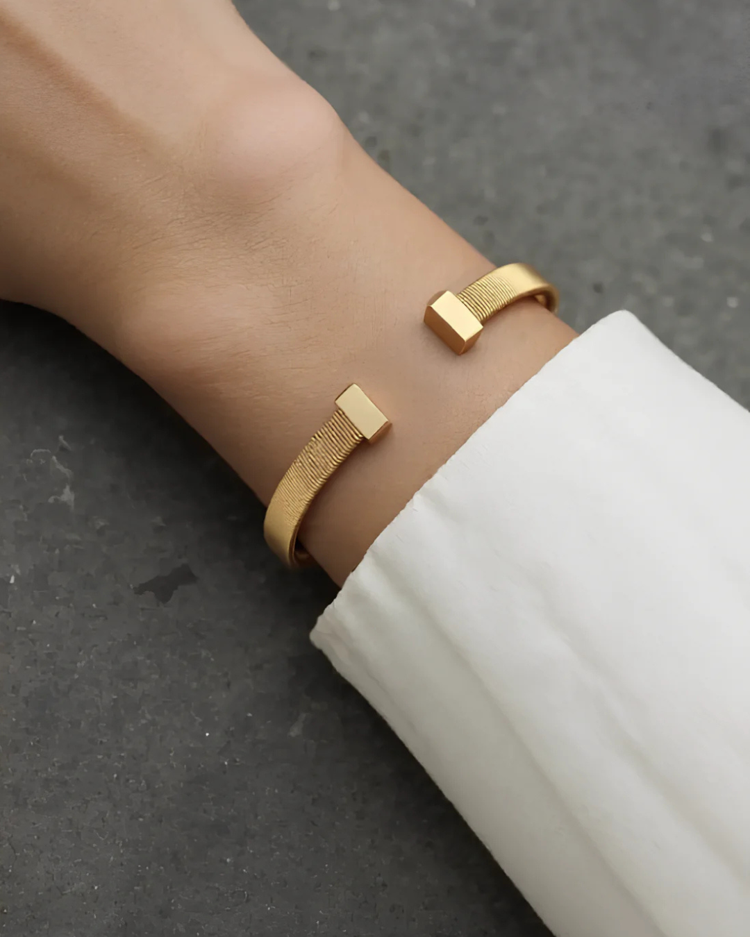 Aurielle™ Signature Bangle